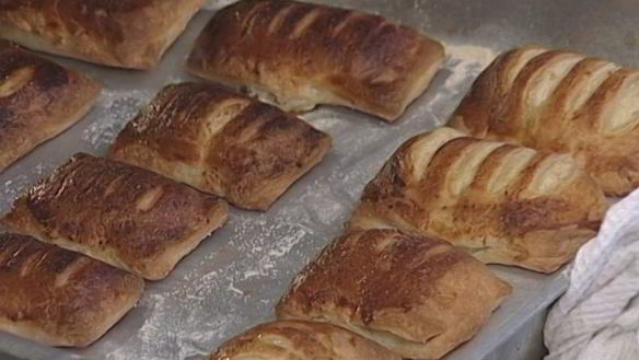 ШАГ 10. булочки с творогом и изюмом