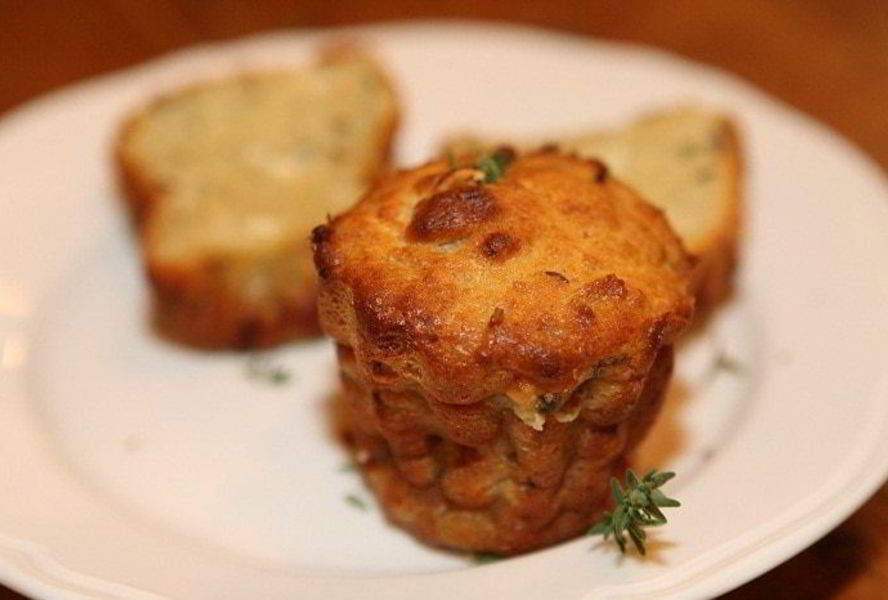 Булочки с творогом, сыром и тмином