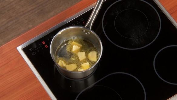 ШАГ 3. булочки шу с крамблом