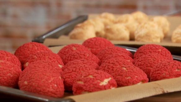 ШАГ 5. булочки шу с крамблом