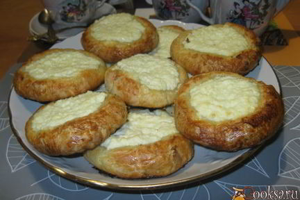 Домашние ватрушки с творогом