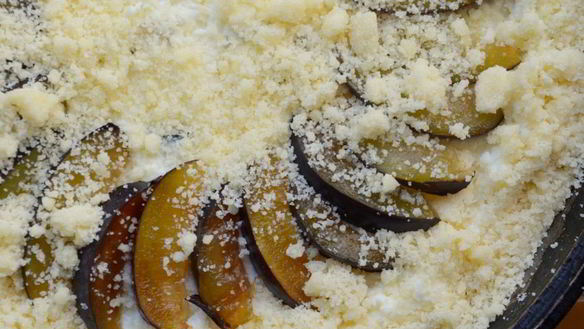 ШАГ 4. королевская ватрушка со сливами