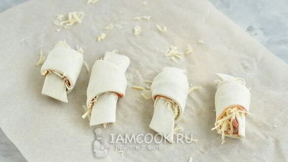 ШАГ 7. круассаны с ветчиной и сыром