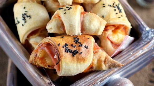 ШАГ 9. круассаны с ветчиной и сыром