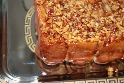 Медовые булочки с корицей и орехами