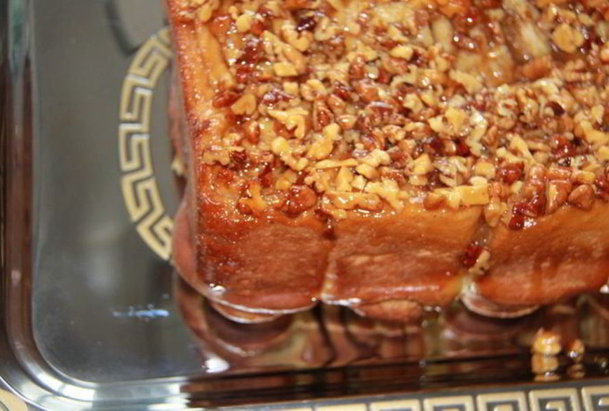 Медовые булочки с корицей и орехами