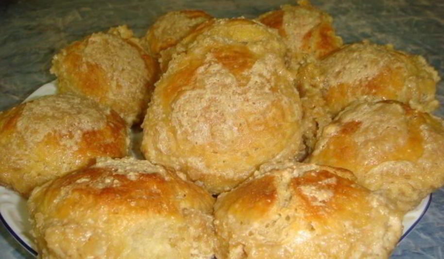 Рецепт пышные булочки в сливочном соусе