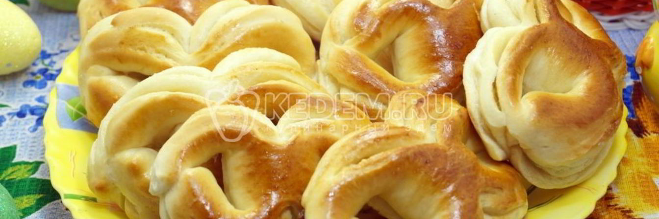 Сдобные булочки из дрожжевого теста