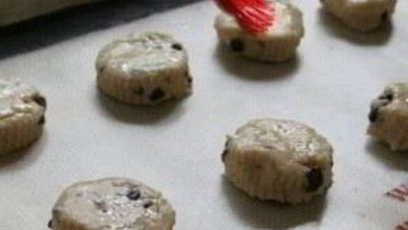 ШАГ 6. смородиновые булочки