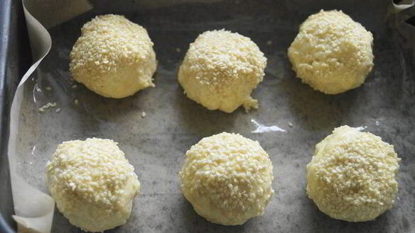 ШАГ 4. сырные булочки с кунжутом