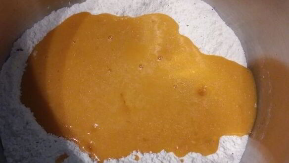 ШАГ 5. тыквенные булочки с ореховой начинкой