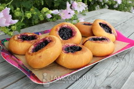 Ватрушки с черникой