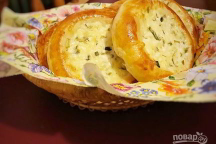 Ватрушки с сыром и зеленью