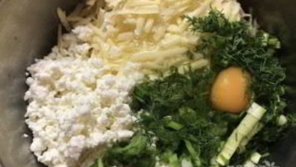 ШАГ 8. ватрушки с сыром и зеленью