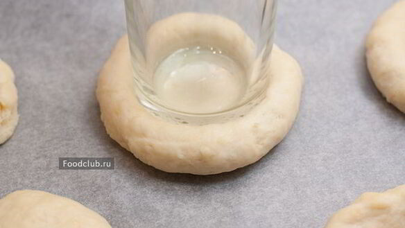 ШАГ 8. ватрушки с творогом