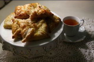 Венгерские ватрушки с карамелизированными грушами