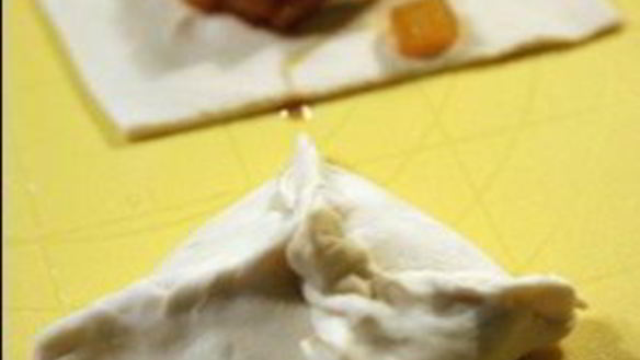 ШАГ 3. венгерские ватрушки с карамелизированными грушами