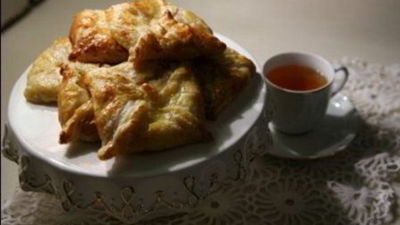 ШАГ 5. венгерские ватрушки с карамелизированными грушами