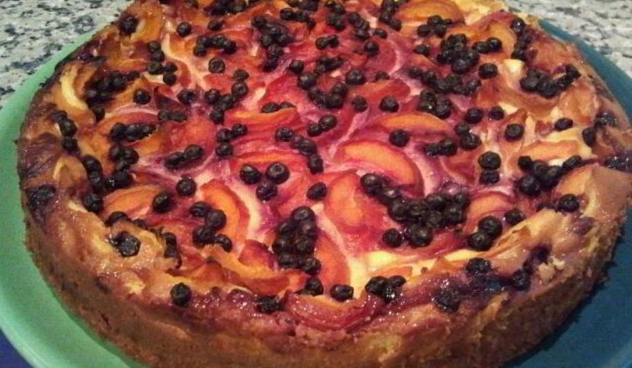 Рецепт чизкейк с абрикосами и черникой