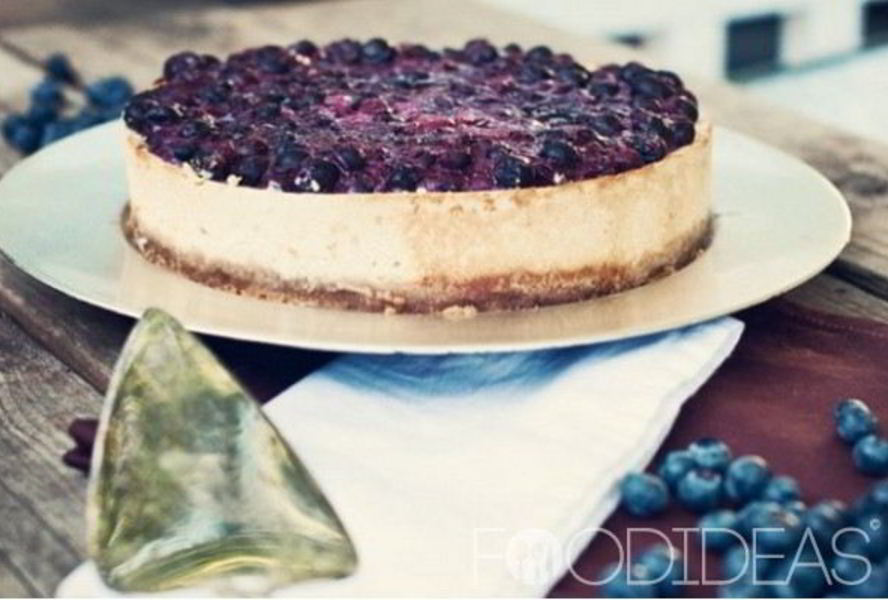 Чизкейк с черникой