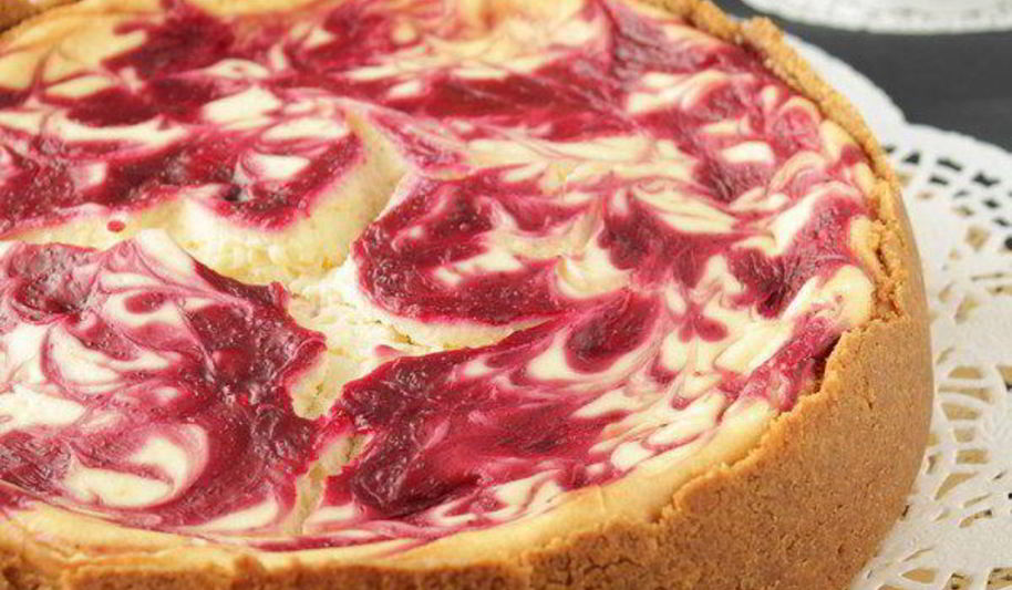 Рецепт чизкейк с маскарпоне и брусничным соусом