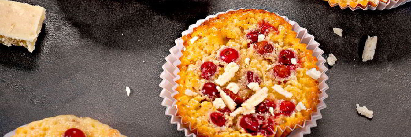 Чизкейки с белым шоколадом и клюквой