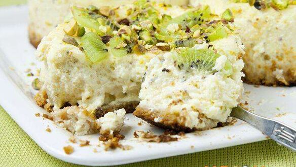 ШАГ 8. порционные чизкейки с киви и фисташками