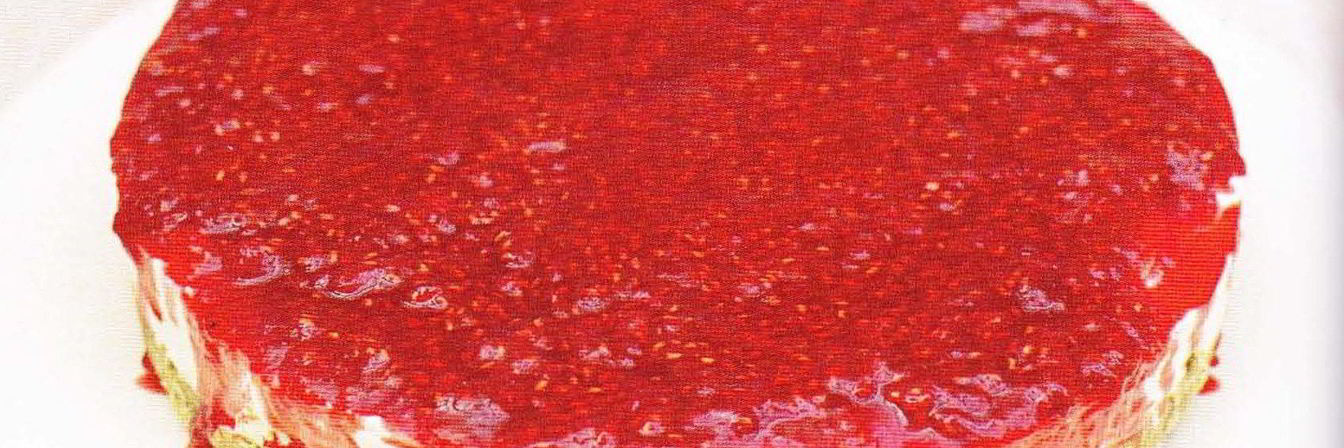 Ванильный чизкейк с малиновым соусом