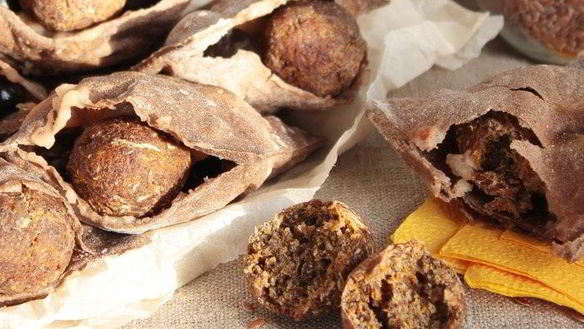 ШАГ 16. фастфудные конвертики с овощными шариками