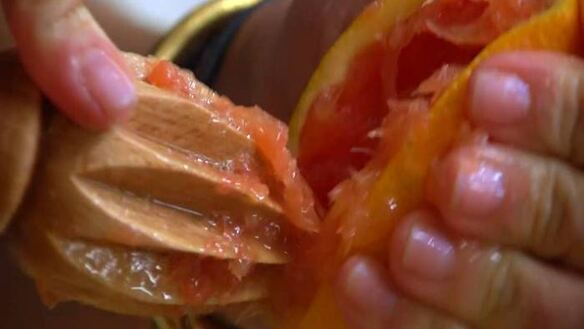 ШАГ 3. апельсиновый кекс с розмарином