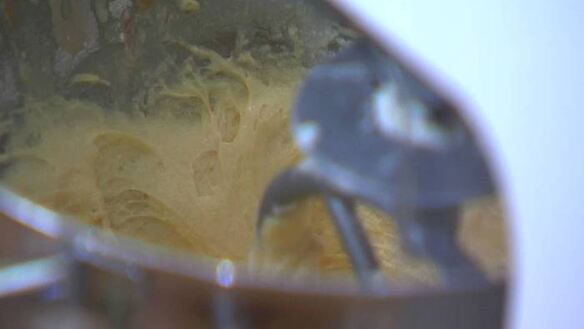 ШАГ 4. апельсиновый кекс с розмарином