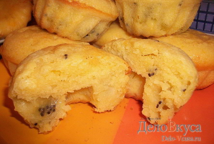 Бисквитные кексы с кусочками киви