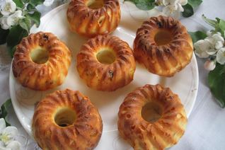 Кексы с изюмом