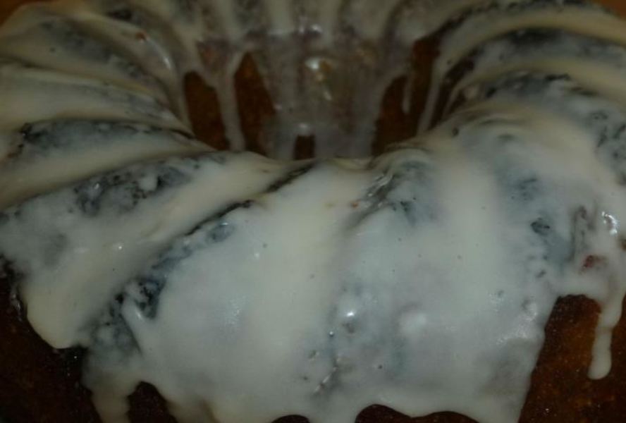 Фруктовый кекс с сушеной клюквой и орехами