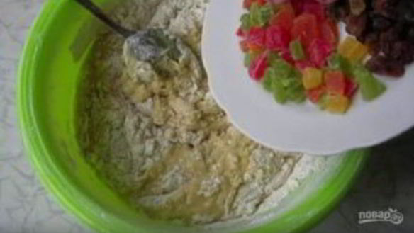 ШАГ 5. имбирный кекс с изюмом и цукатами без сахара