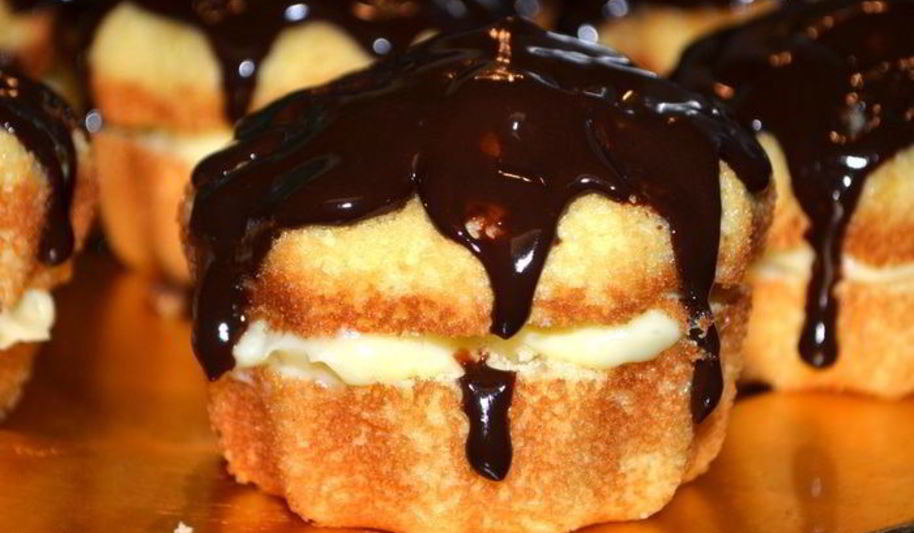 Рецепт капкейки бостон с кремом и шоколадной глазурью