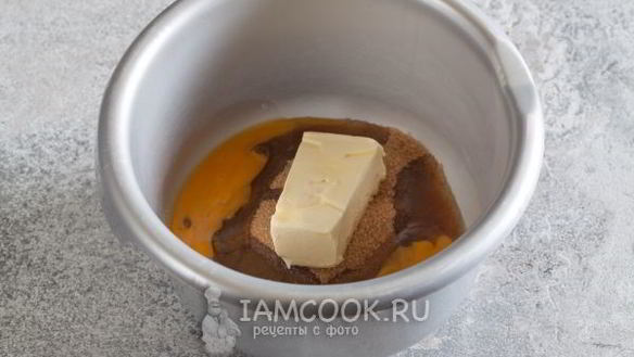 ШАГ 3. капкейки с клубникой