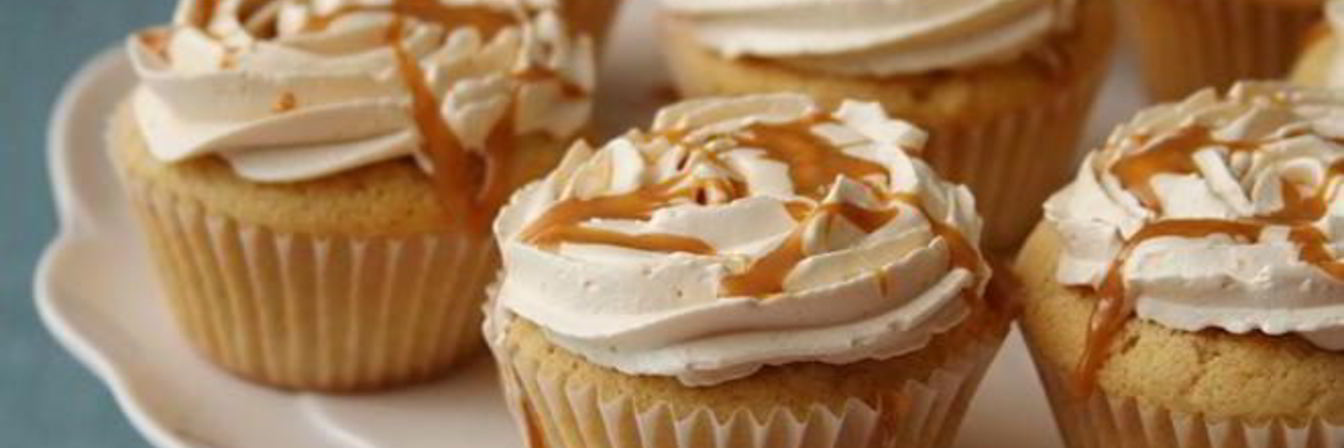 Капкейки с молочной карамелью и кремом