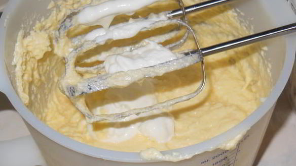 ШАГ 2. кекс хвост попугая