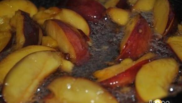 ШАГ 2. кекс с карамелизированными нектаринами