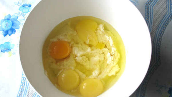 ШАГ 8. кекс с маком, орехами и шоколадом три желания