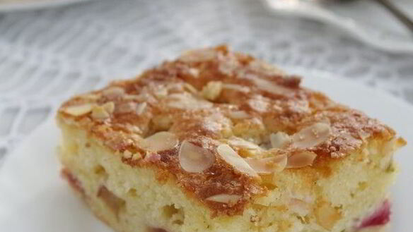 ШАГ 10. кекс с ревенем и пудингом