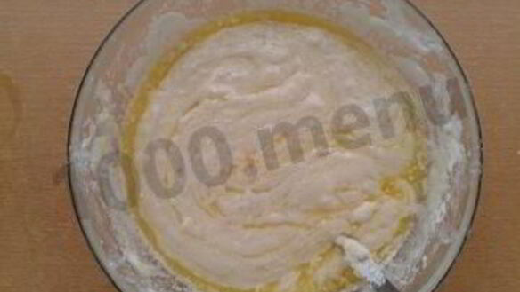 ШАГ 3. кекс с ягодами на яичных белках