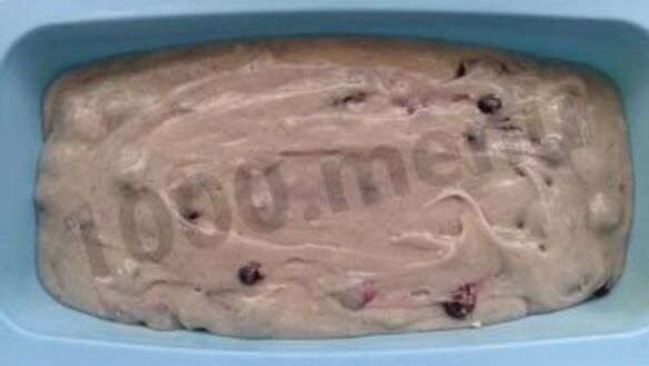 ШАГ 4. кекс с ягодами на яичных белках