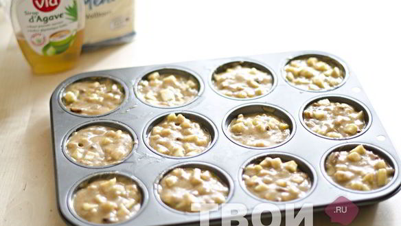 ШАГ 5. кексы из цельнозерновой муки с яблоками и пеканом