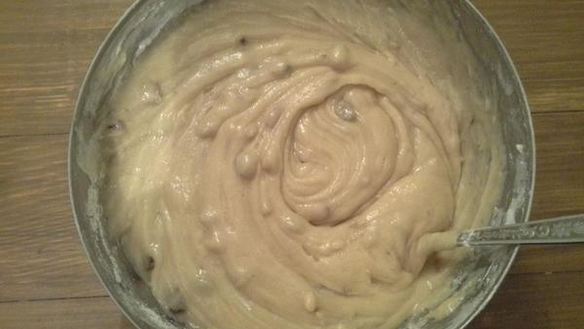 ШАГ 2. кексы медовые с орехами и изюмом