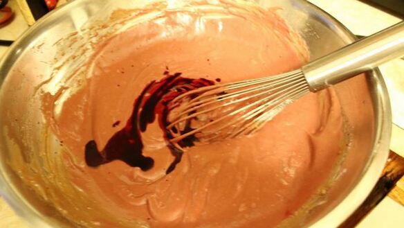 ШАГ 6. кексы red velvet с сюрпризом