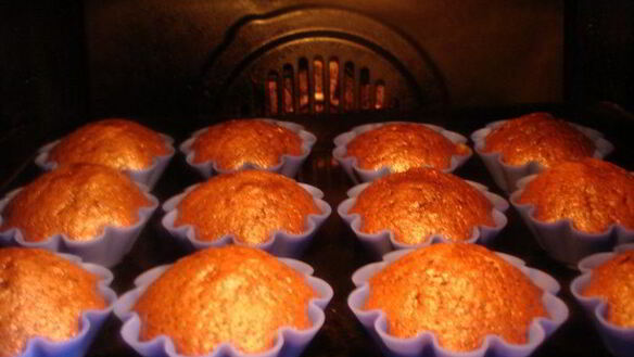 ШАГ 6. кексы шоколадно-яблочные