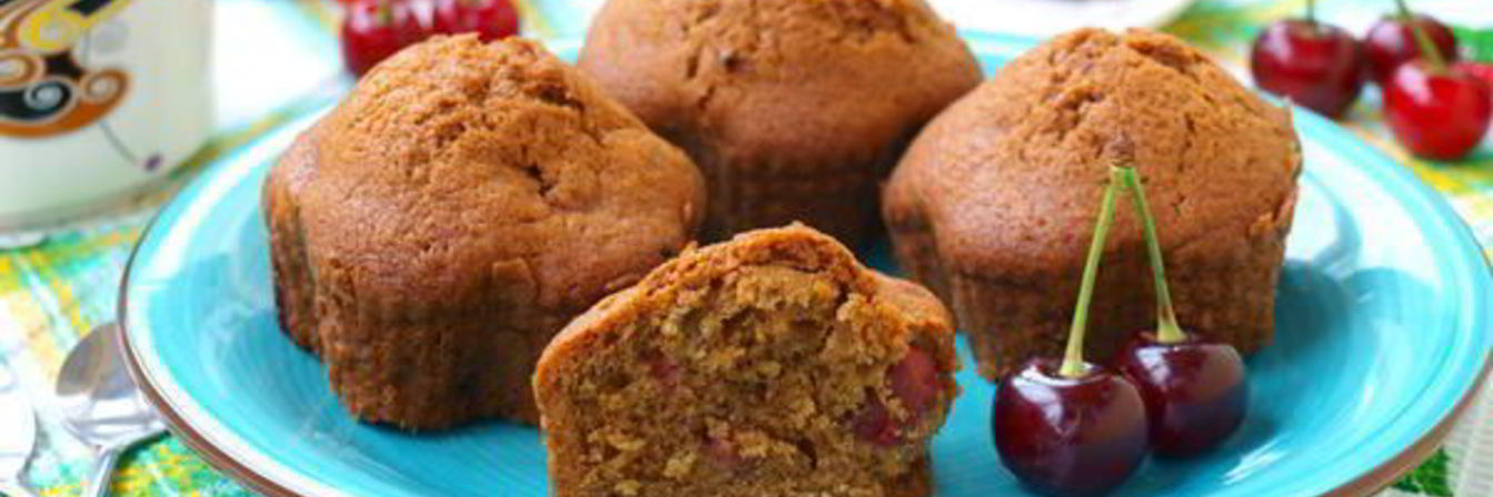 Кофейные кексы с вишней