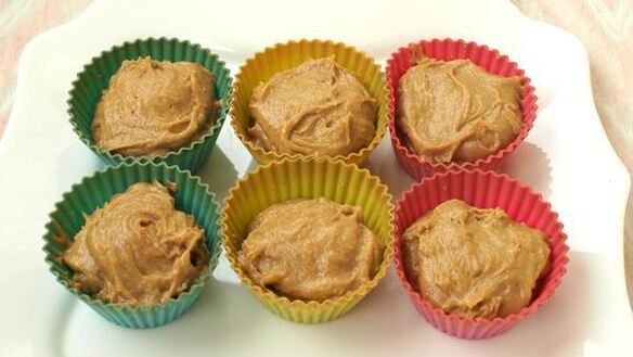 ШАГ 5. кофейные кексы с вишней